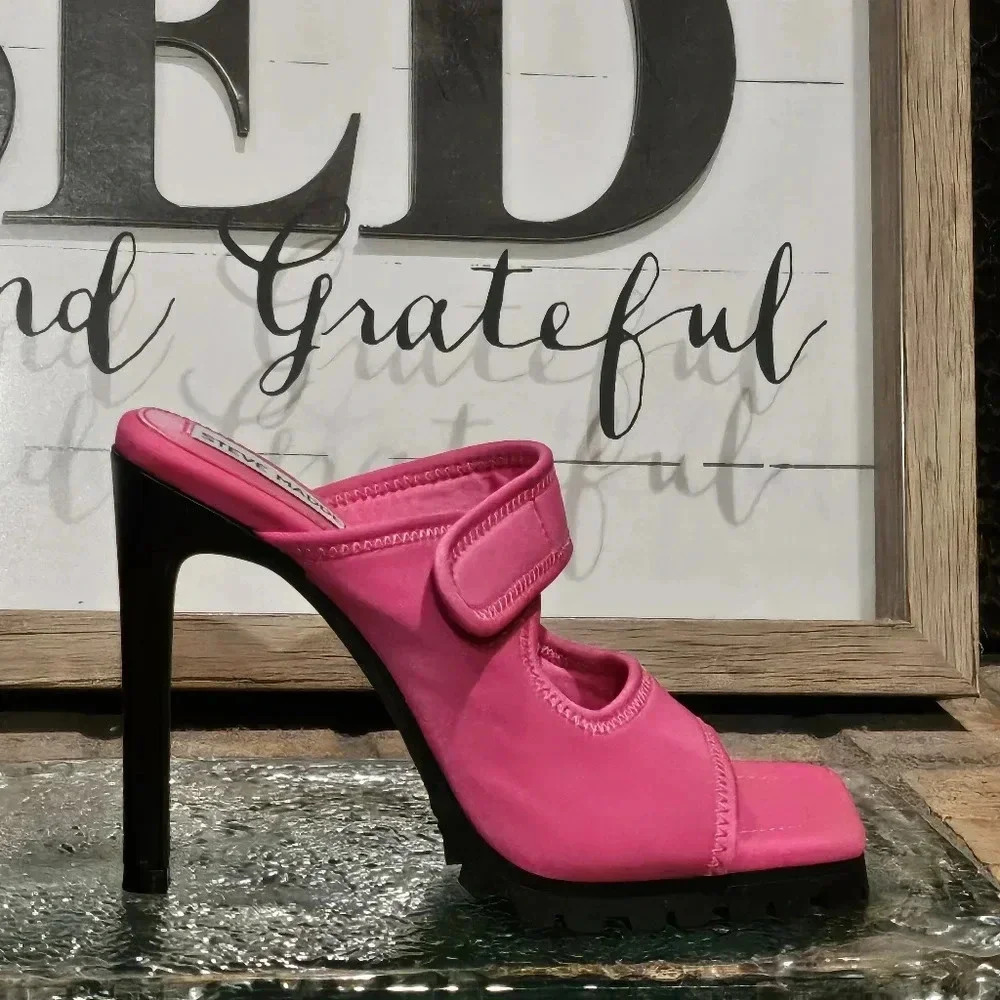 Steve Madden Voided Hot Pink Stiletto Heel Squared Open Toe Heels Sz 6